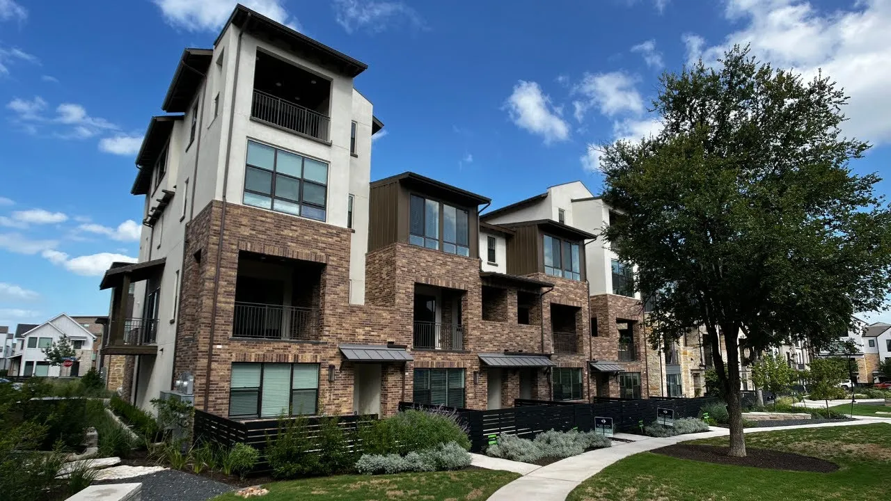 Texas Apartments-HAWK
